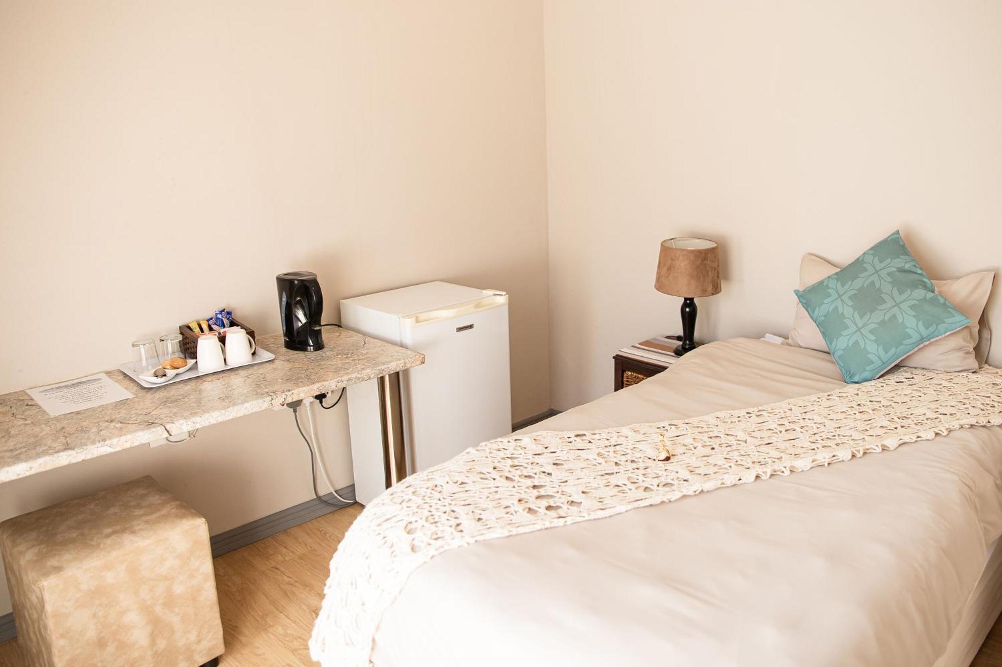 @Home Guest House Zeerust Dış mekan fotoğraf